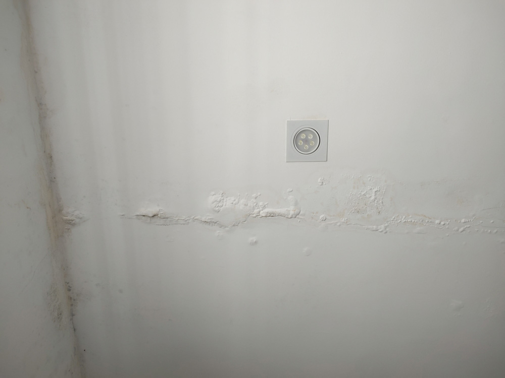 slab leak with water